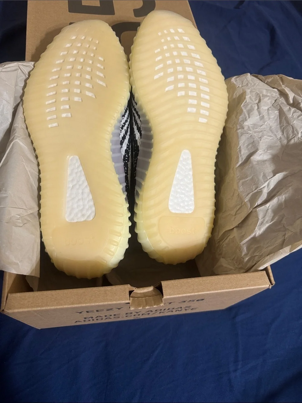 adidas Yeezy Boost 350 V2 Zebra I Men’s I Style CP9654 I Size 9